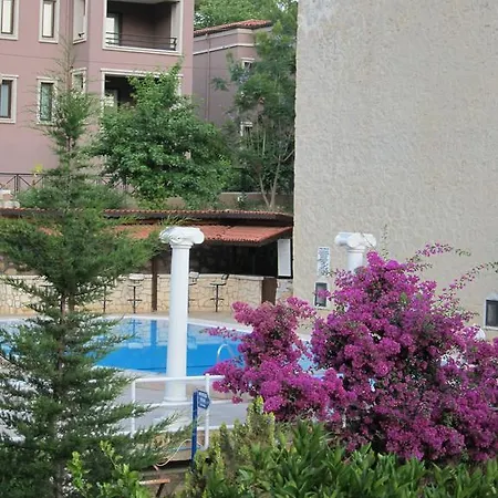 Apart 3t Aparthotel *